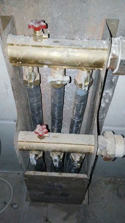 如何区分地暖的上水管与下水管，以及正确放气方法（南亚水管管道适用）